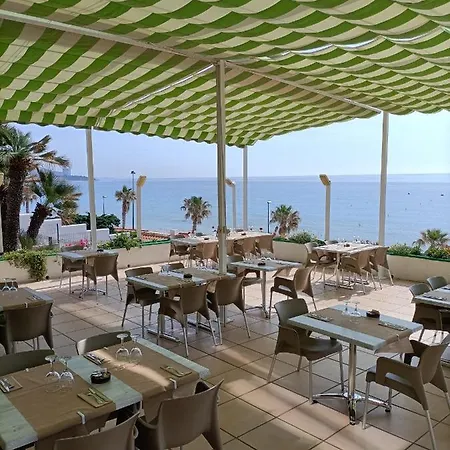 Llorca Hotel