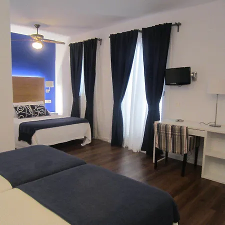 Llorca Hotel 2*