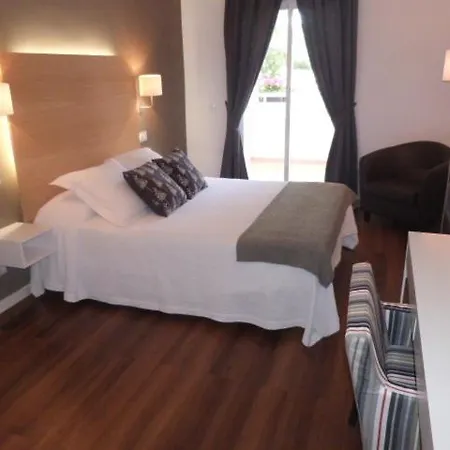 Llorca 2* Platja de l’Almadrava