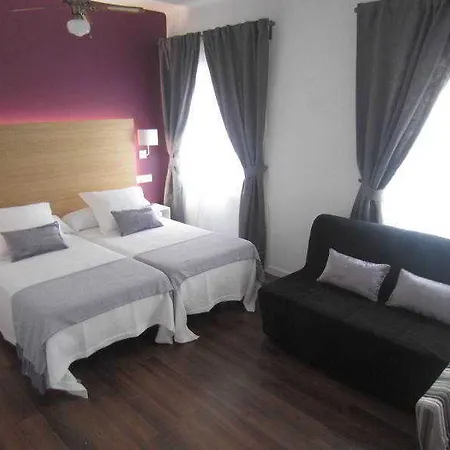 Llorca Hotel 2*